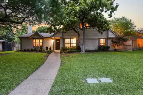 3785 Crown Shore Dr, Dallas, TX 75244