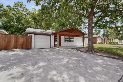 805 Buena Vista Dr, Arlington, TX 76010
