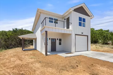 4470 Skyline Dr, Bluff Dale, TX 76433