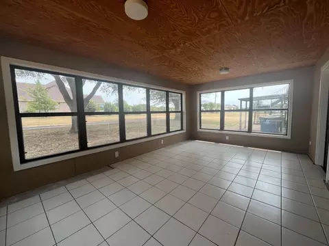 Exterior - 221 Timberview Ct, Argyle, TX 76226 photo 7 of 9