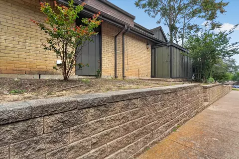 4641 Country Creek Dr #1086, Dallas, TX 75236