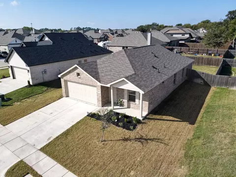 1361 Beach Dr, Pelican Bay, TX 76020