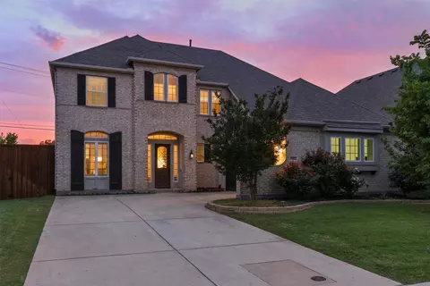 7942 Sarahville Dr, Dallas, TX 75252