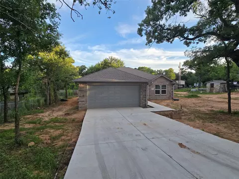203 NW 32nd St, Mineral Wells, TX 76067