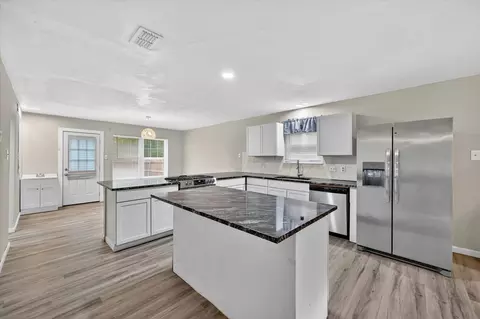Kitchen - 3025 David Dr, Rowlett, TX 75088 photo 2 of 4