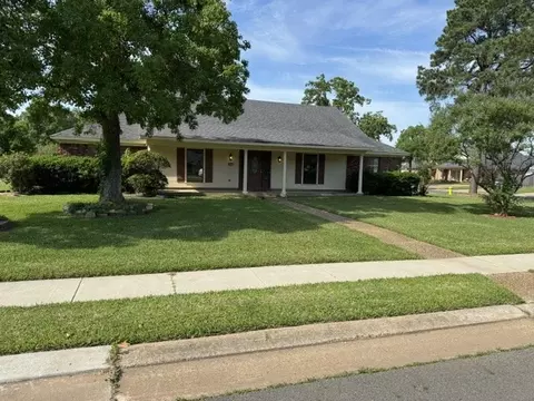 212 Norcross St, Bossier City, LA 71111