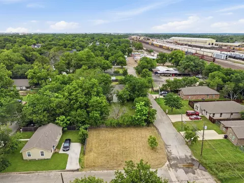 719 N Border St, Cleburne, TX 76031