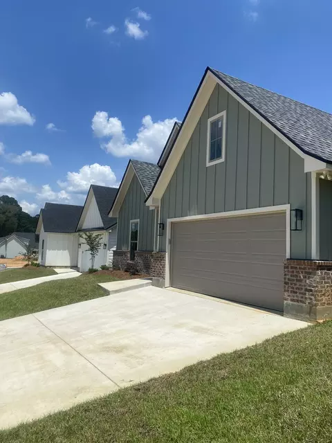 Exterior - 707 Joseph Ln, Ruston, LA 71270 photo 2 of 4