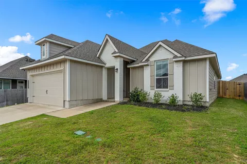 Exterior - 3213 Dottavio, Lorena, TX 76655 photo 2 of 6