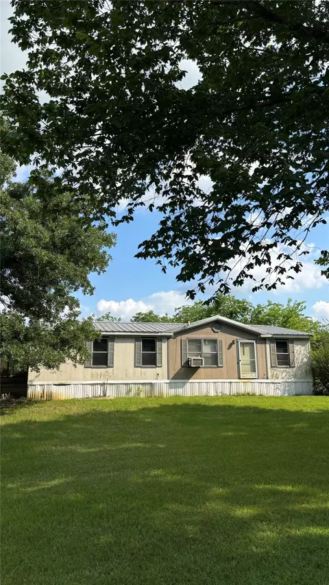 700 Kim Ct, Cleburne, TX 76031 photo 26
