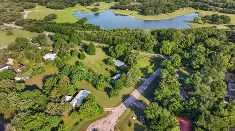 700 Kim Ct, Cleburne, TX 76031