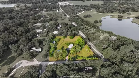 700 Kim Ct, Cleburne, TX 76031 photo 2