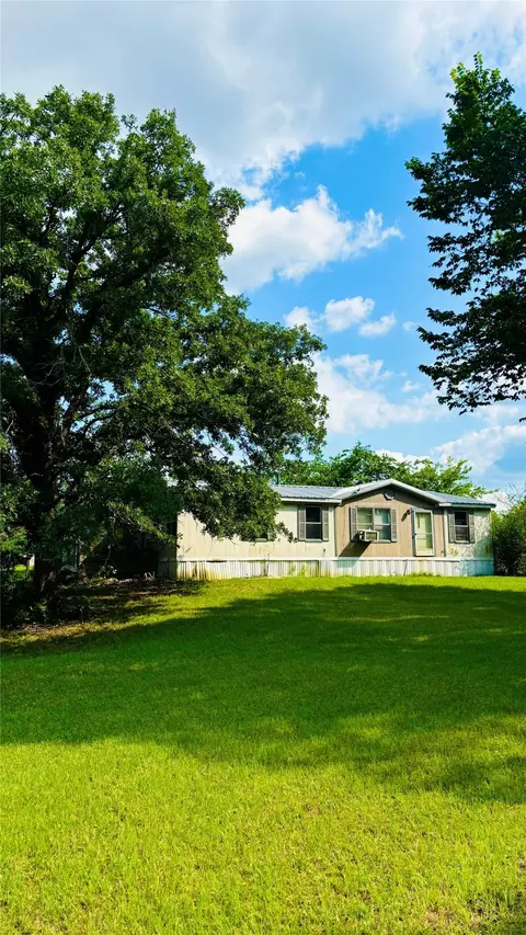 700 Kim Ct, Cleburne, TX 76031 photo 27