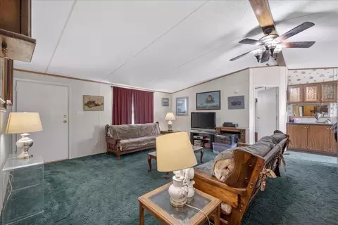 700 Kim Ct, Cleburne, TX 76031 photo 6