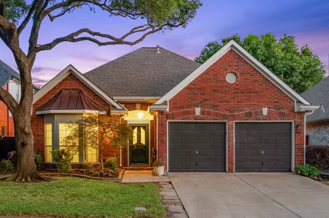 3784 Lakeway Ct, Addison, TX 75001