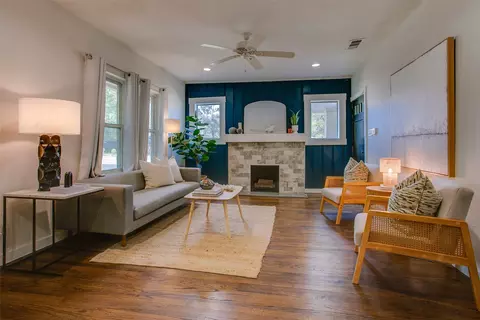 2606 W 12th St, Dallas, TX 75211