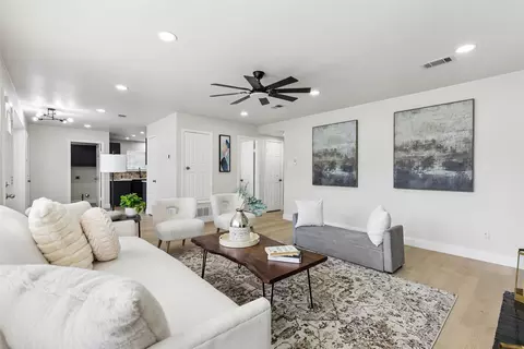 2069 Cameo Dr, Lewisville, TX 75067