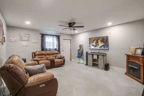 Other - 8140 Lavender Rd, Springtown, TX 76082 photo 6 of 8