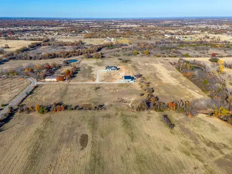 View/Area - 8140 Lavender Rd, Springtown, TX 76082 photo 5 of 6