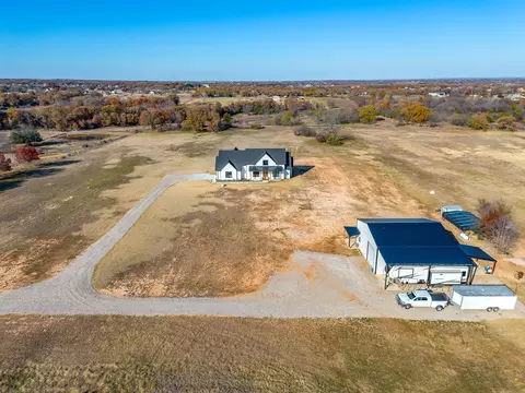 View/Area - 8140 Lavender Rd, Springtown, TX 76082 photo 1 of 6