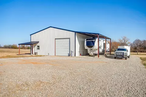Exterior - 8140 Lavender Rd, Springtown, TX 76082 photo 6 of 6