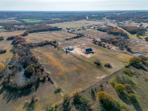 View/Area - 8140 Lavender Rd, Springtown, TX 76082 photo 4 of 6