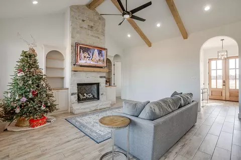 Living - 8140 Lavender Rd, Springtown, TX 76082 photo 2 of 2
