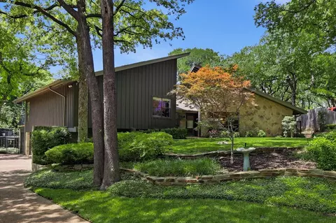 5 Country Place Cir, Arlington, TX 76016