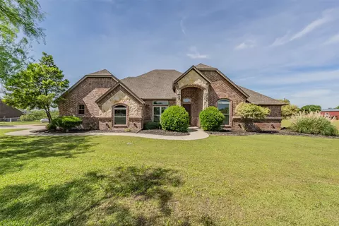 170 Paradise Canyon Cir, Paradise, TX 76073