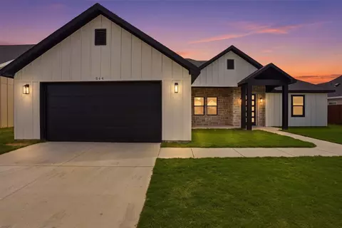544 Highview Ct, Godley, TX 76044