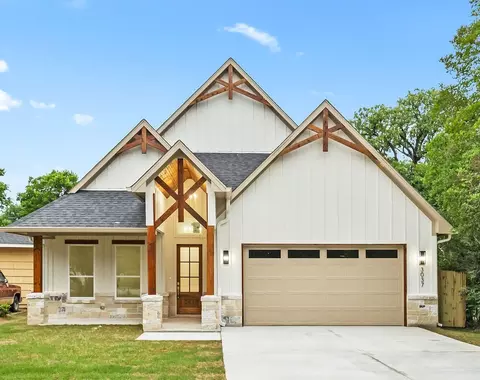 3037 Hiawatha Trl, Lake Worth, TX 76135