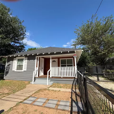 3823 Jamaica St, Dallas, TX 75210