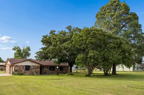 210 Lanier Rd, Combine, TX 75159