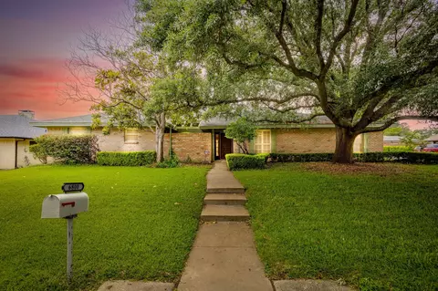 6800 Kingswood Dr, Fort Worth, TX 76133
