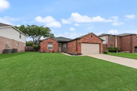 2025 Apple Dr, Little Elm, TX 75068