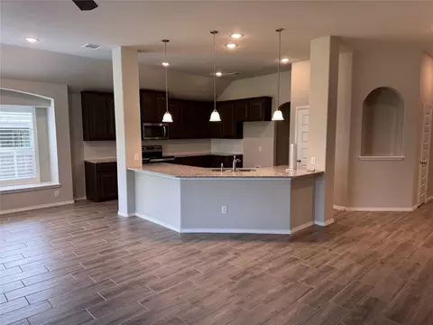 836 Long Iron Dr, Fort Worth, TX 76108