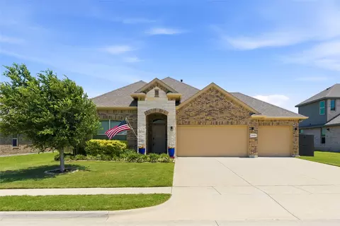 3212 Camden Creek Rd, Krum, TX 76249