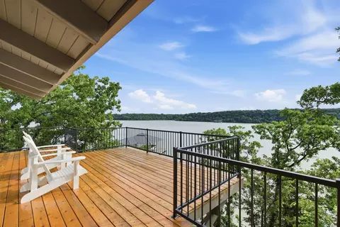 28 Lake Point Dr, Gordon, TX 76453