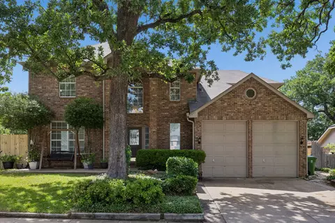 7841 Ember Oaks Dr, North Richland Hills, TX 76182