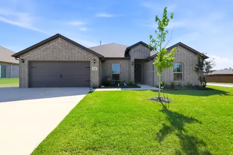 420 Basalt Dr, Azle, TX 76020