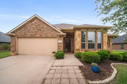 112 Sumac Dr, Waxahachie, TX 75165