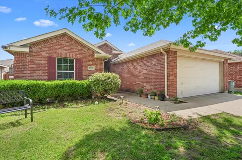 2830 Colt Ln, Dallas, TX 75237