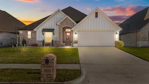 2834 Guinn Farms, Tyler, TX 75707