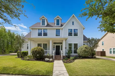 8528 Newman Dr, North Richland Hills, TX 76180