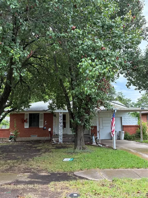 2217 Ridgecrest St, Mesquite, TX 75149