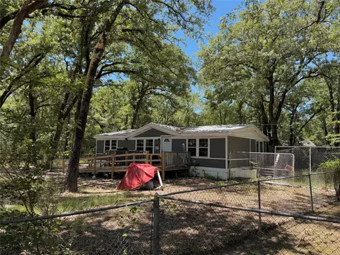 115 Fernwood Dr, Mabank, TX 75156