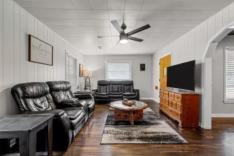 Living - 809 E Limestone Ave, Mart, TX 76664 photo 2 of 2