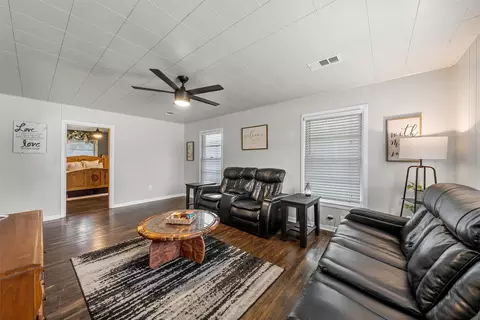 Living - 809 E Limestone Ave, Mart, TX 76664 photo 1 of 2