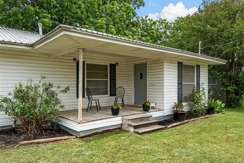 Exterior - 809 E Limestone Ave, Mart, TX 76664 photo 7 of 7