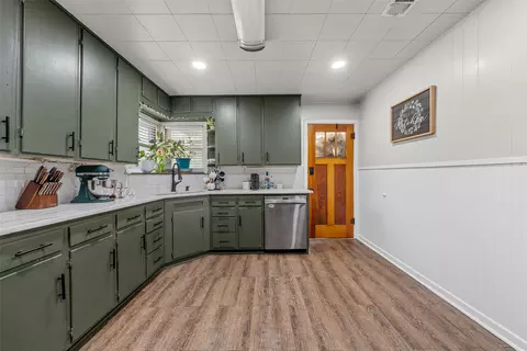 Kitchen - 809 E Limestone Ave, Mart, TX 76664 photo 1 of 5